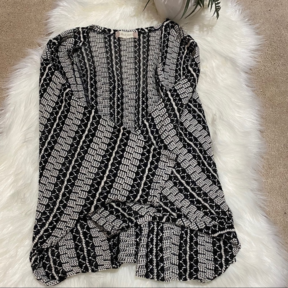 Altar’d‎ State: BOHO Longline Flowy Knit Crochet Chevron Long Cardigan Small